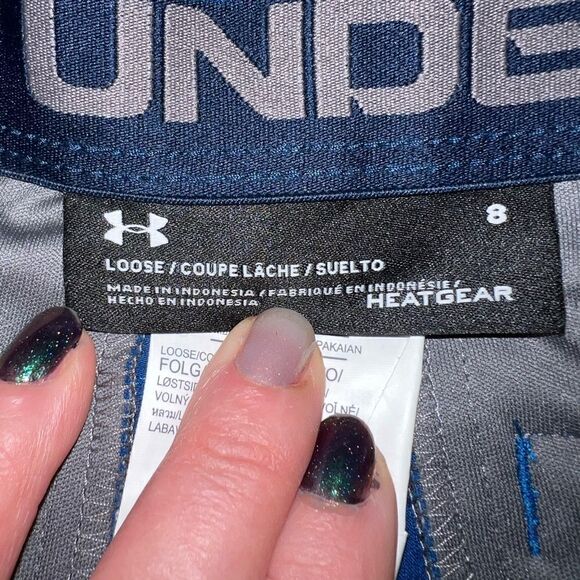 NWOT Under Armour flat front blue and black loose fit heat gear shorts size 8 - Picture 6 of 7